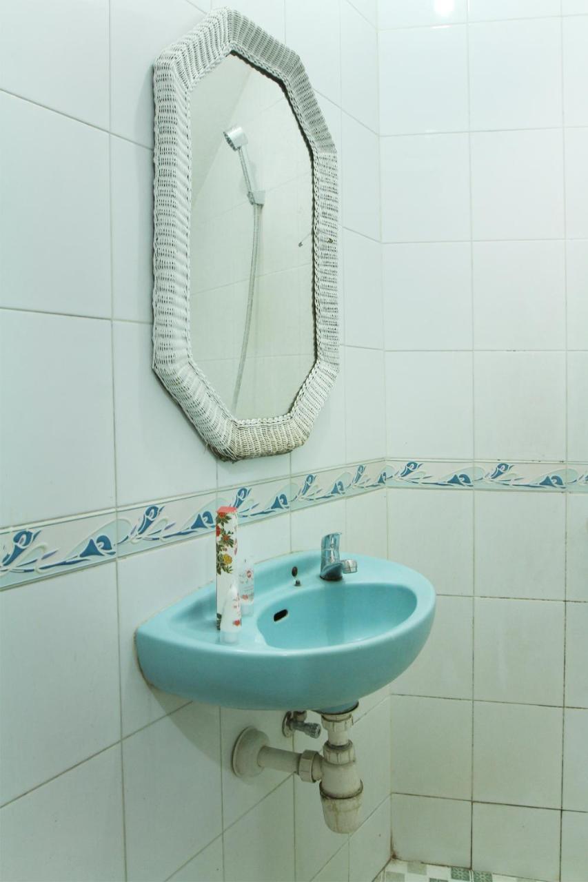 Oyo 146 Menteng Residence Джакарта Экстерьер фото